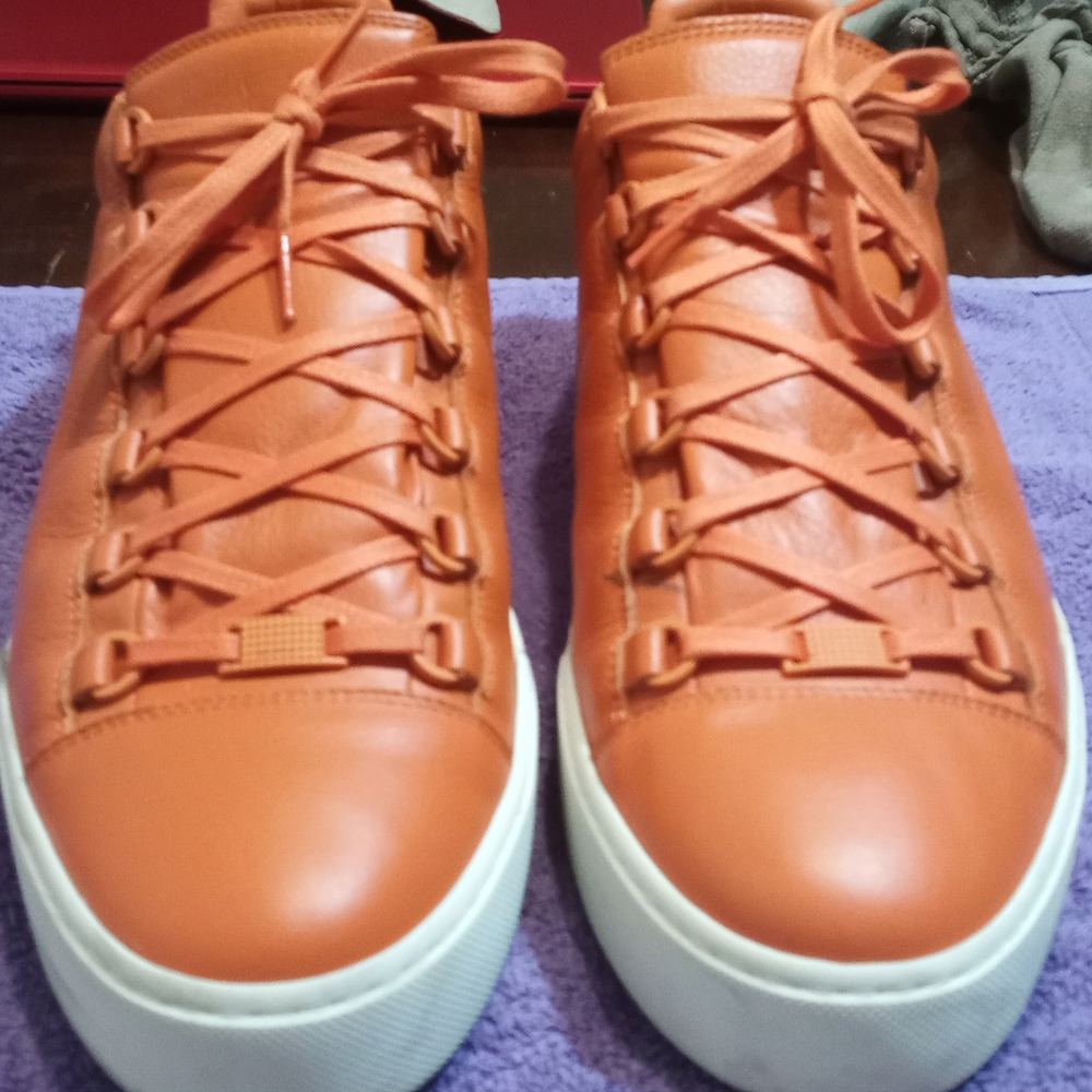 Men's shoes Balenciaga shoes!!